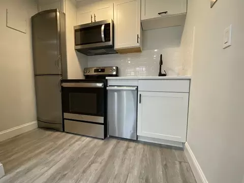 740 Central St #F15, Leominster, MA 01453