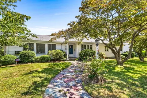 1290 Rockdale Ave, New Bedford, MA 02740
