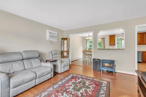 111 Winterset Dr, Springfield, MA 01129 photo 16