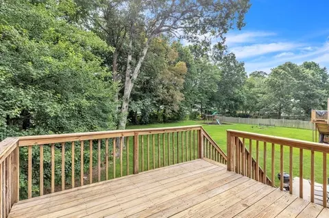 111 Winterset Dr, Springfield, MA 01129 photo 32