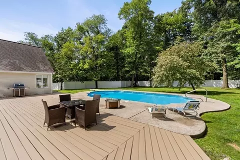 3 Burnham Ln, Danvers, MA 01923 photo 25