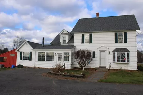 215 River Rd, Whately, MA 01093