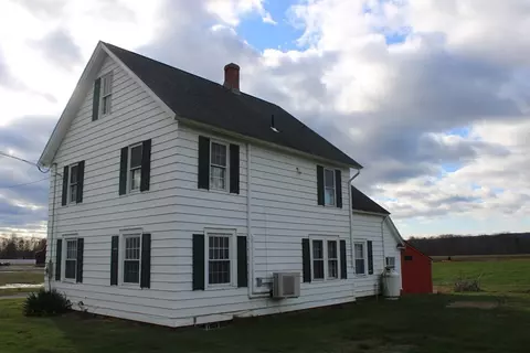 215 River Rd, Whately, MA 01093 photo 4