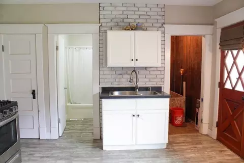 122 Ludlow Rd, Chicopee, MA 01020 photo 9