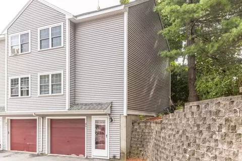 80 Smith St #D-6, Lowell, MA 01851