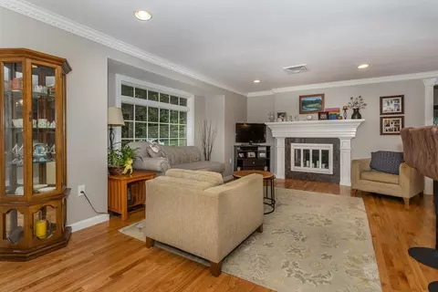 55 Volk Rd, Dedham, MA 02026 photo 9