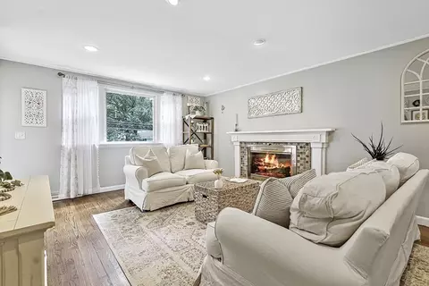 9 Eldon Dr, Franklin, MA 02038 photo 5