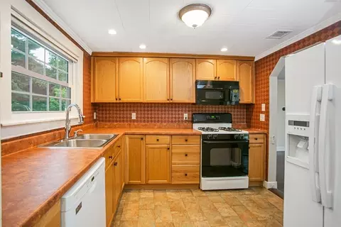5 11th Ave, Wareham, MA 02571 photo 9