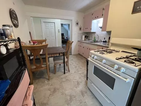 543 June St, Fall River, MA 02720 photo 10