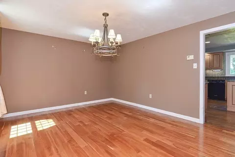 8 King Philip Path, Mendon, MA 01756 photo 22