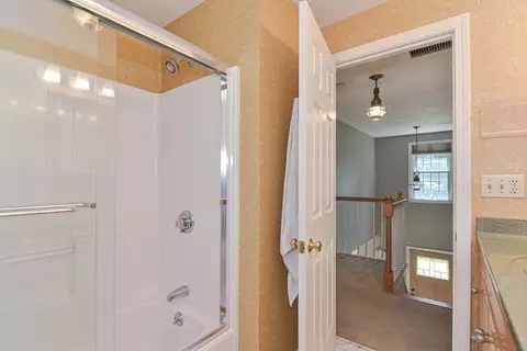 8 King Philip Path, Mendon, MA 01756 photo 31