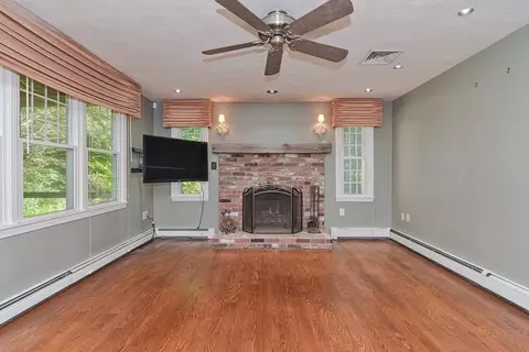 8 King Philip Path, Mendon, MA 01756 photo 12