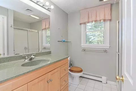 8 King Philip Path, Mendon, MA 01756 photo 27