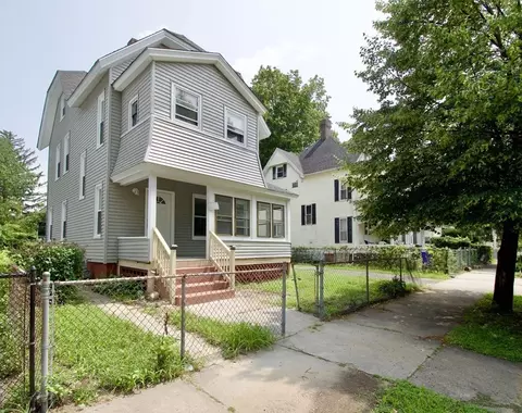45 Yale St, Springfield, MA 01109 photo 2