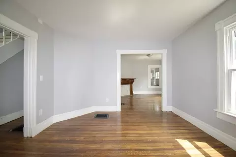 45 Yale St, Springfield, MA 01109 photo 15