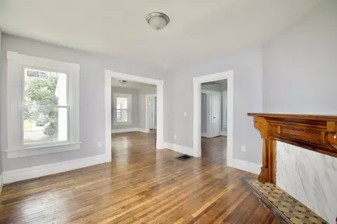 45 Yale St, Springfield, MA 01109 photo 11