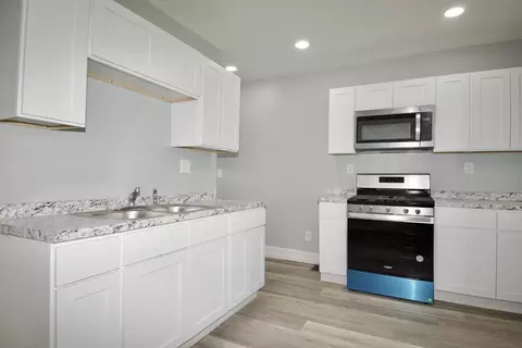 45 Yale St, Springfield, MA 01109 photo 5