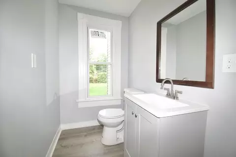 45 Yale St, Springfield, MA 01109 photo 9