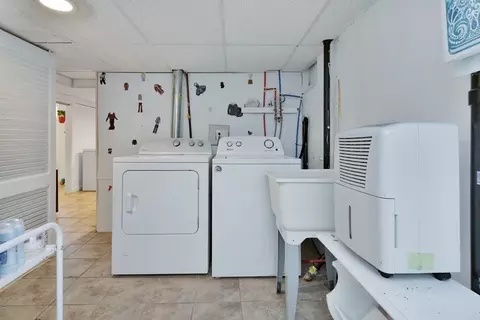 39 Oregon St, Springfield, MA 01118 photo 30