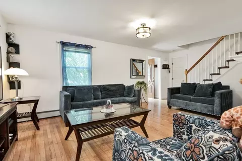 39 Oregon St, Springfield, MA 01118 photo 10