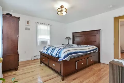 39 Oregon St, Springfield, MA 01118 photo 24