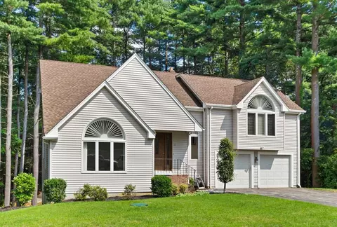 13 Freeway Dr, Attleboro, MA 02703