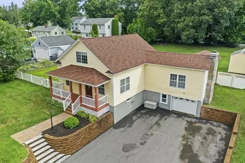 115 Amesbury St, Dracut, MA 01826