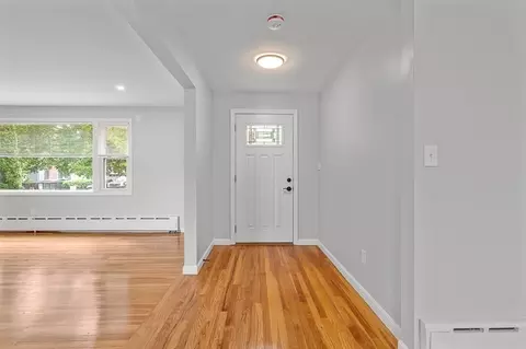 26 Rowena St, Worcester, MA 01606 photo 6