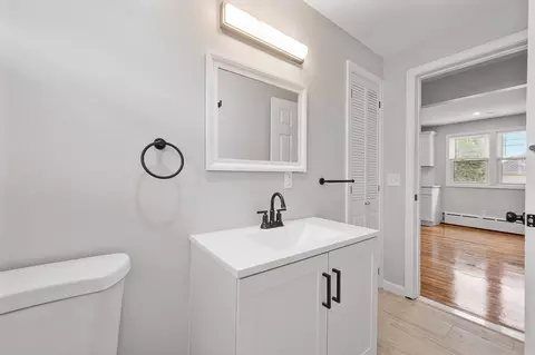 26 Rowena St, Worcester, MA 01606 photo 9