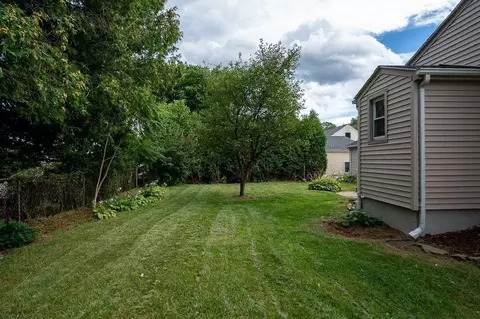 26 Rowena St, Worcester, MA 01606 photo 38