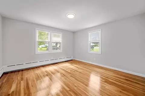 26 Rowena St, Worcester, MA 01606 photo 15