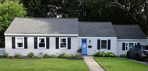 40 Cushing Ave, Nashua, NH 03064