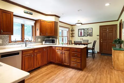 47 Southboro Rd, Upton, MA 01568 photo 7