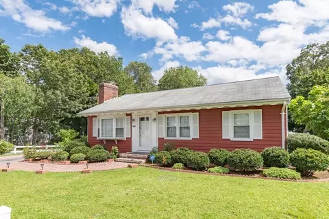 444 Mount Vernon St, Lawrence, MA 01843