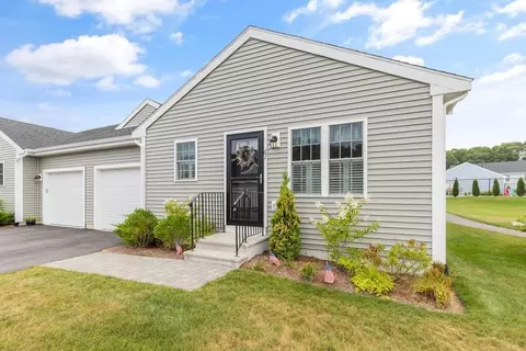 61 Blissful Meadow Dr #61, Plymouth, MA 02360