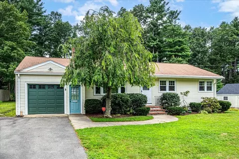 23 Old Post Rd, Walpole, MA 02081
