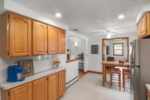 23 Old Post Rd, Walpole, MA 02081 photo 6