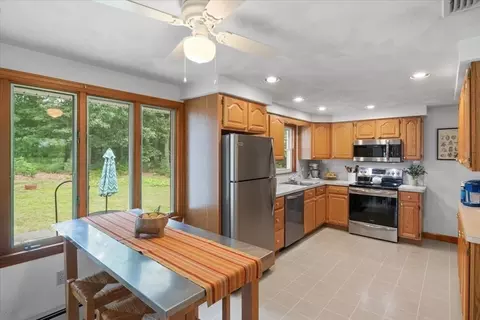 23 Old Post Rd, Walpole, MA 02081 photo 8