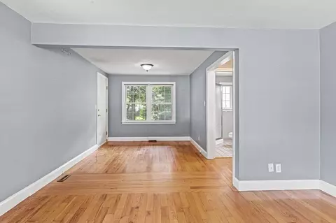 65 Macarthur Rd, Natick, MA 01760 photo 12