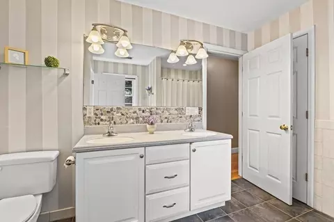 65 Macarthur Rd, Natick, MA 01760 photo 20