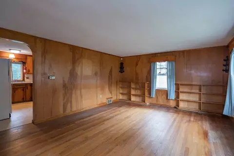 1854 Parker St, Springfield, MA 01128 photo 9