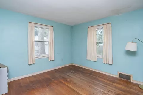 1854 Parker St, Springfield, MA 01128 photo 19