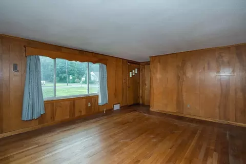 1854 Parker St, Springfield, MA 01128 photo 6