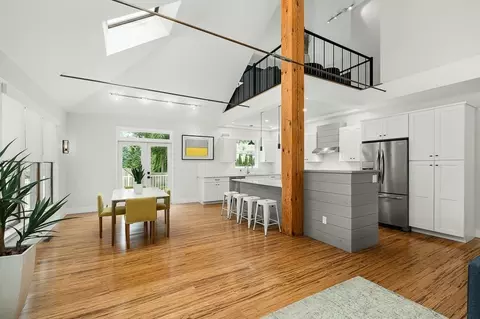 28 Grapevine Rd, Gloucester, MA 01930 photo 4