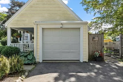 4 Ash St, Beverly, MA 01915 photo 39