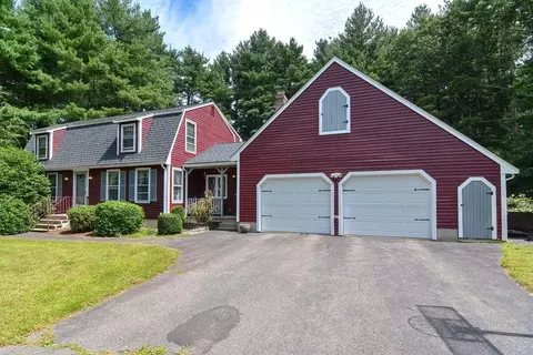 4 Matthew Dr, Franklin, MA 02038
