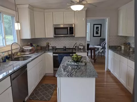 147 Forest St, Middleton, MA 01949 photo 4