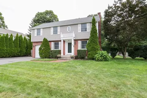 26 Sherwood Rd, Natick, MA 01760