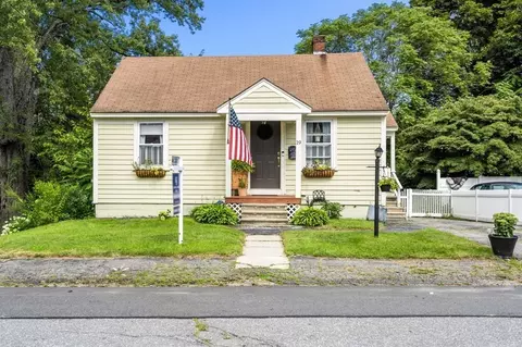 19 Wetherbee Ave, Lowell, MA 01852