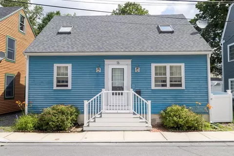 16 Russia St, Newburyport, MA 01950